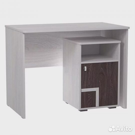 Стол письменный