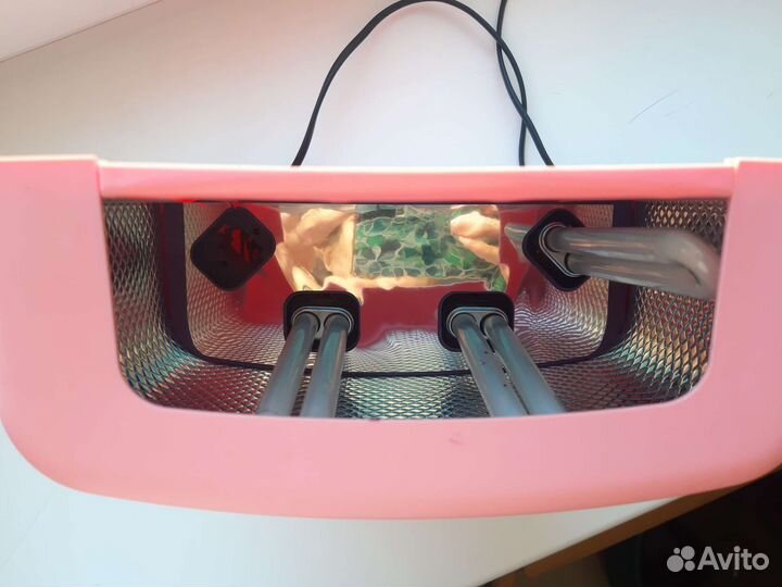 Лампа для сушки ногтей