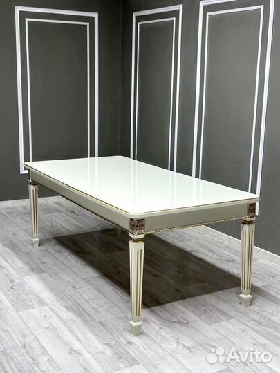 Кухонный стол. Доставка по всей России