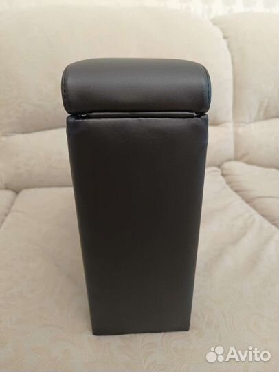 Подлокотник LADA granta