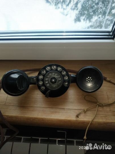 Старинный телефон мастера. 2 шт