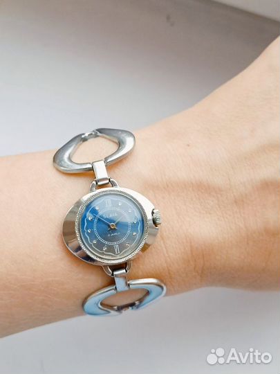 Часы СССР слава женские