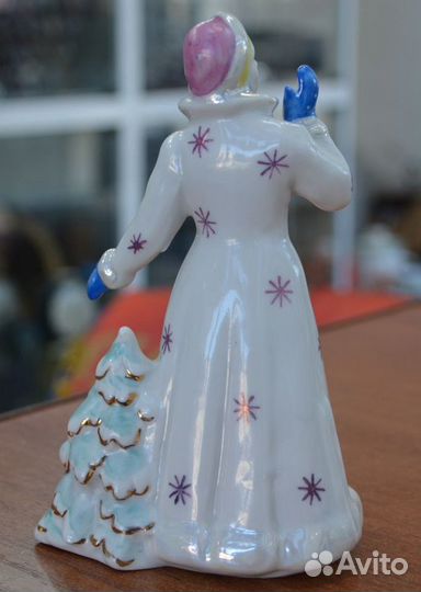 Фарфоровая статуэтка- снегурочка. дулево