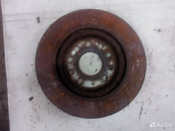 Диск тормозной передний Volkswagen Golf 5