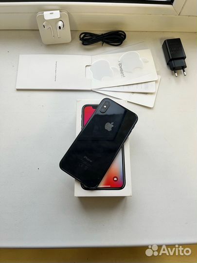 iPhone X, 64 ГБ