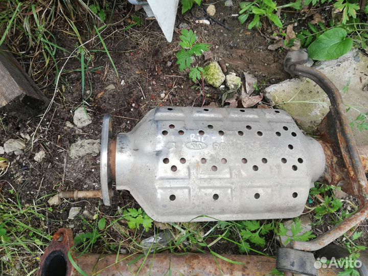 Выхлопная система Киа Рио 1