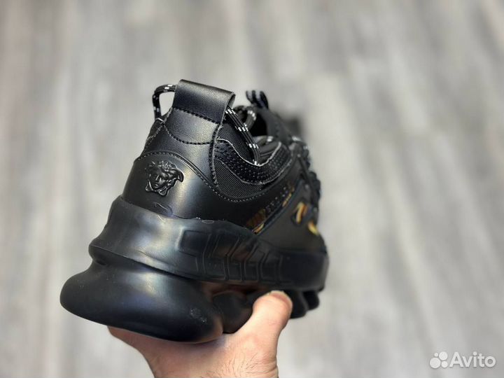 Кроссовки Versace