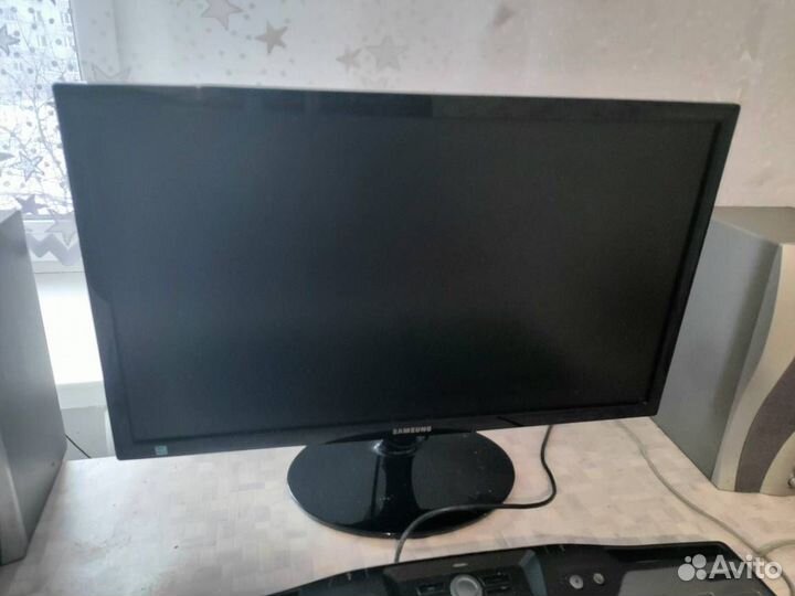 Samsung S24B300B