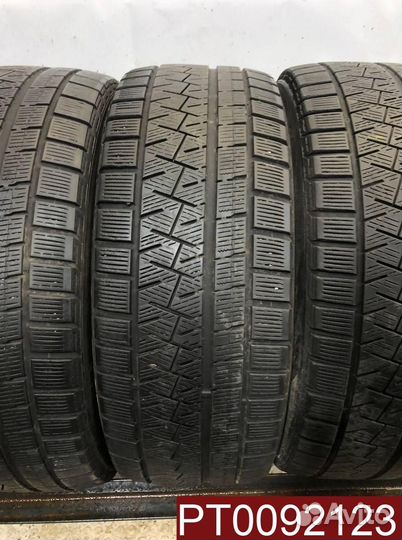 Pirelli Ice Asimmetrico 215/45 R17 110