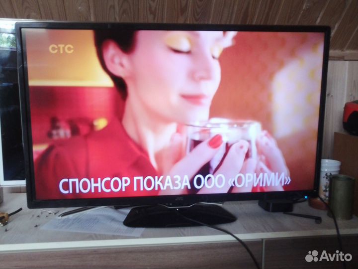 Телевизор JVC LT-39M440