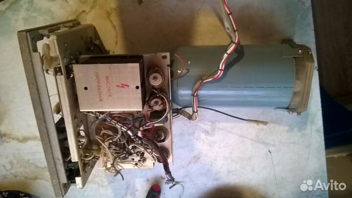 Трубка осциллографическая с частью осциллографа