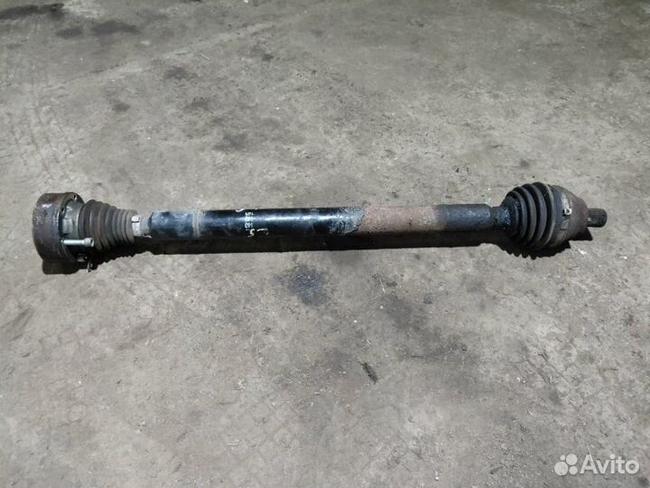 Привод правый Volkswagen Passat B6 1.9 BXE 2006