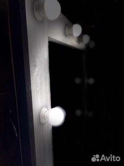 Зеркало напольное с подсветкой