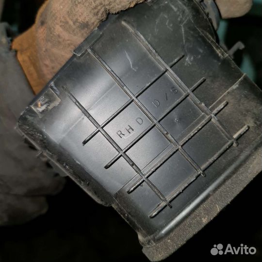 Дефлектор воздуха mitsubishi lancer cedia