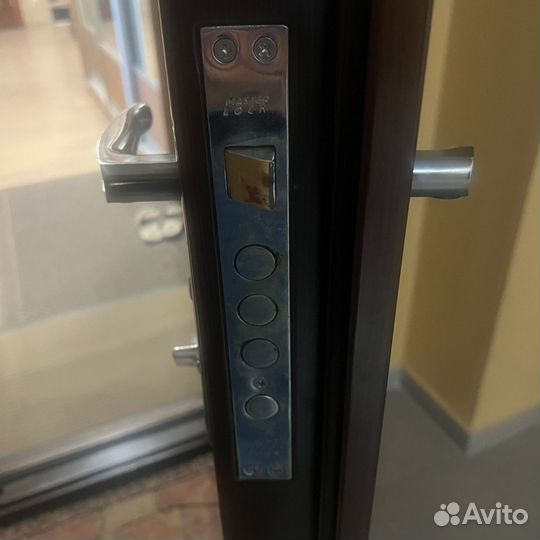 Ремонт дверей,замков