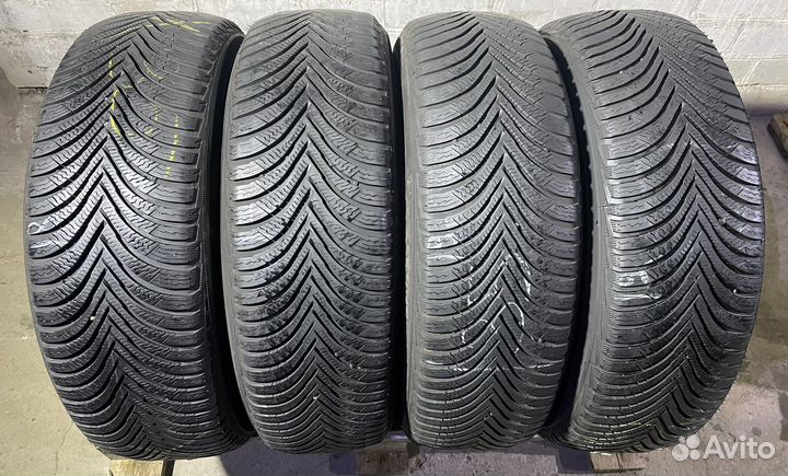 Michelin Alpin 5 215/65 R17