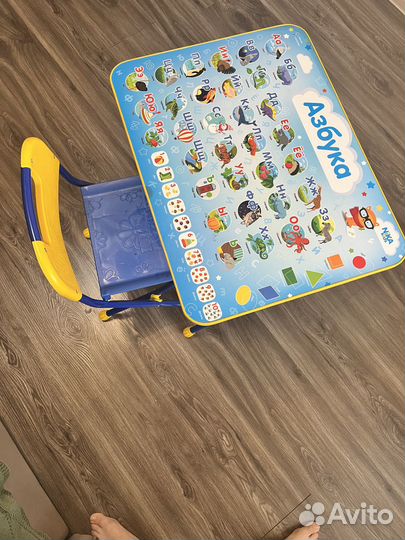 Продам детский столик