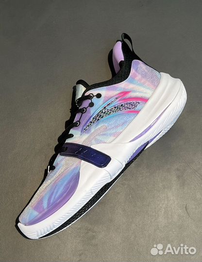 Anta light crazy 4 team 