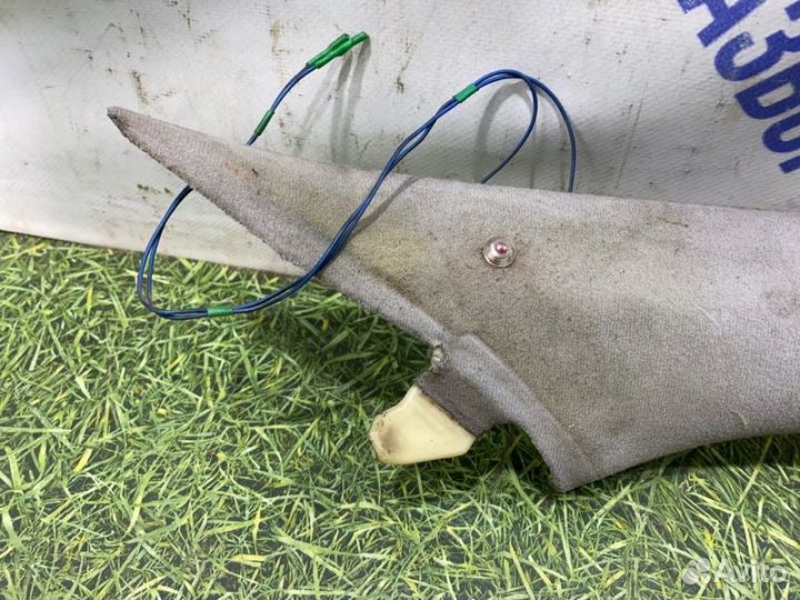 Обшивка стойки передняя правая Bmw E39 седан 2.5