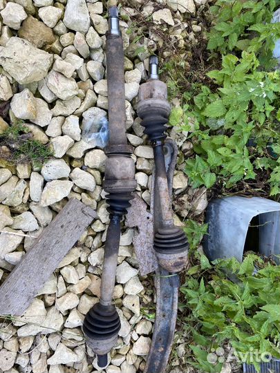 Привод левый 1,8 литра форд фокус 2