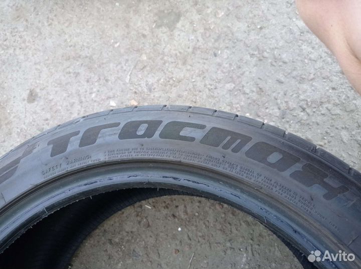Tracmax X-Privilo TX3 275/40 R19