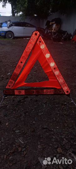 Знак аварийной остановкив Новосибирске