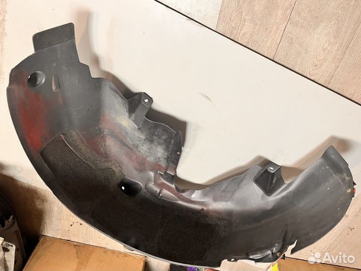 Локер задний левый для Nissan Note (E11)