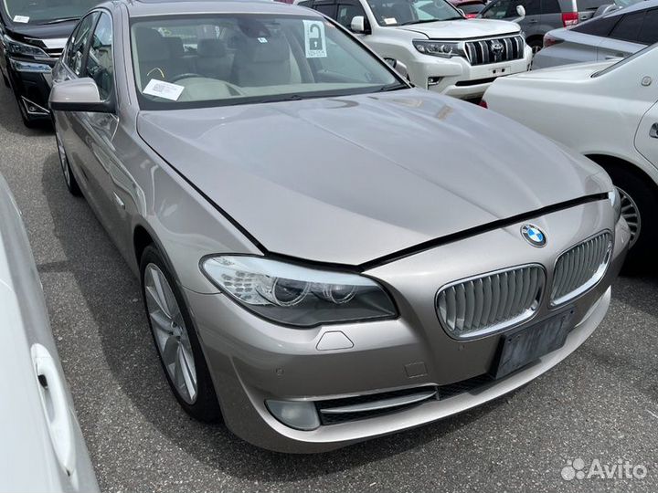 Патрубок системы охлаждения Bmw 5 F10 N63B44 2011