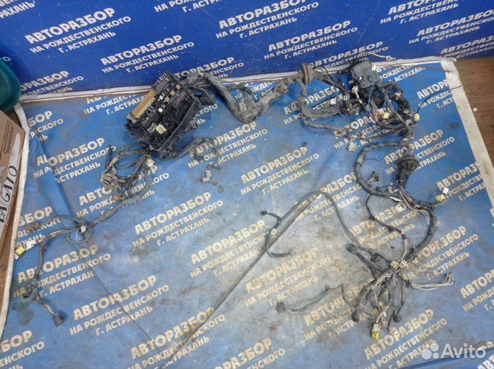 Проводка подкапотная Toyota Auris хэтчбек 1ZR 2007