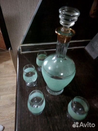 Графин СССР с четырьмя рюмочками
