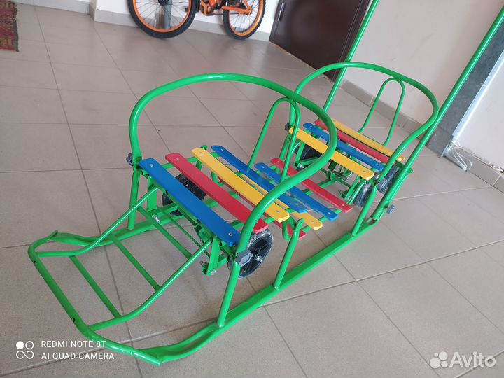Продам санки для двойни