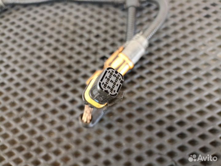 Провод датчика износа колодок