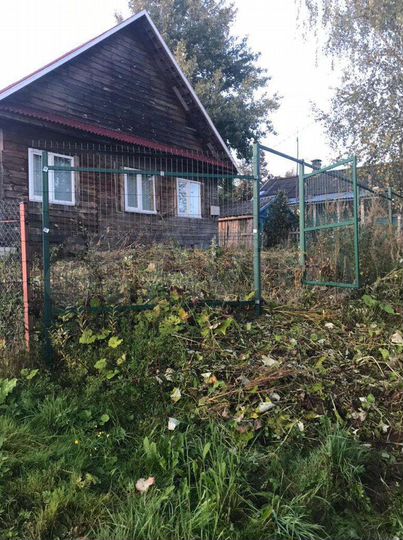 Дом 27,8 м² на участке 13 сот.