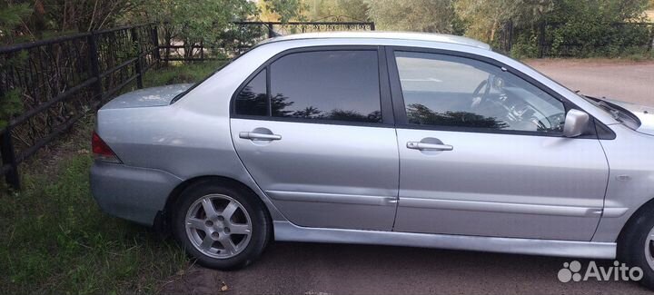 Mitsubishi Lancer 1.6 МТ, 2005, 336 000 км