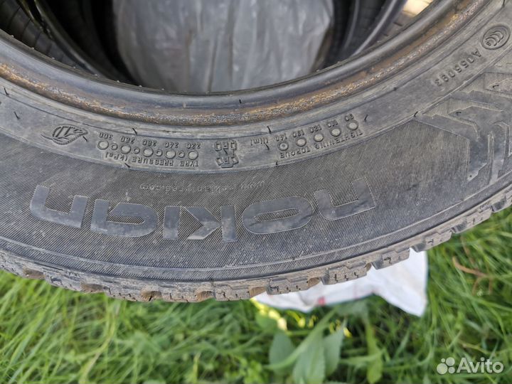 Nokian Tyres Hakkapeliitta 8 185/65 R15 92