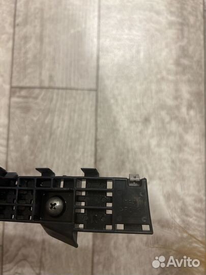 Крепление заднего бампера Honda Fit GE6 правое