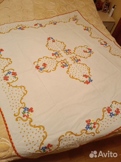 Скатерть ручная вышивка