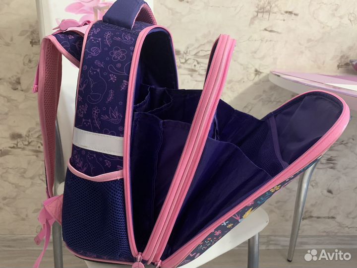 Ранец (рюкзак) школьный для девочки
