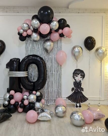 Фигурка уэнсдей