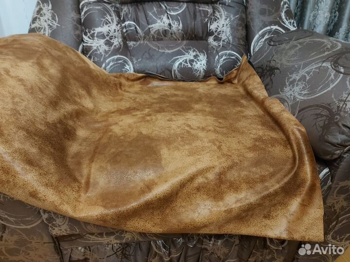 Отрезы тканей для пошива одежды,рукоделия