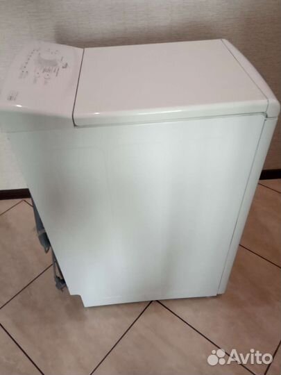 Стиральная машина с вертикальной загрузкой