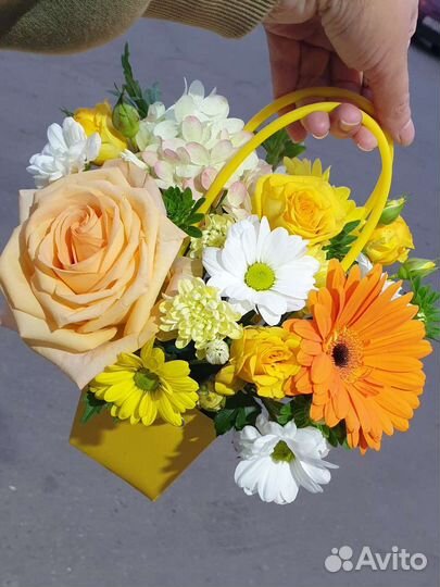 Доставка цветов и букетов. Букет на 1 Сентября