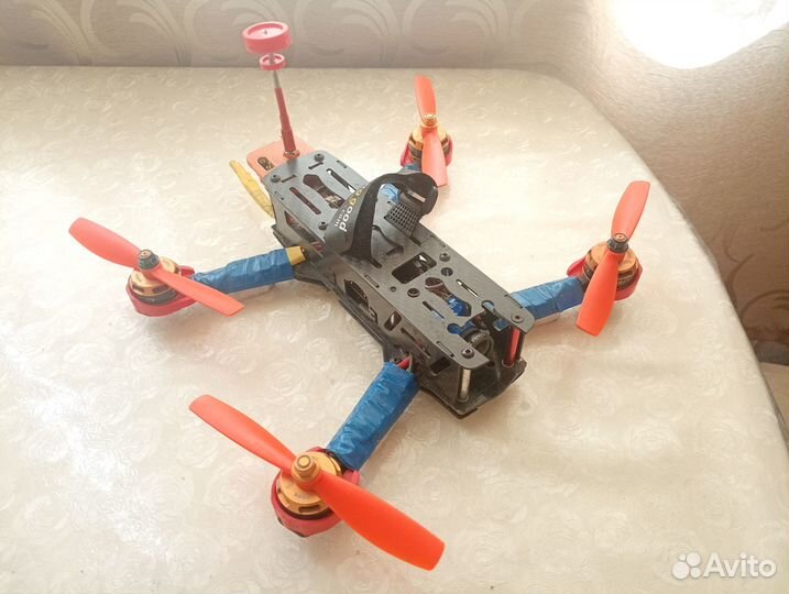 Гоночный дрон (квадрокоптер) полный комплект