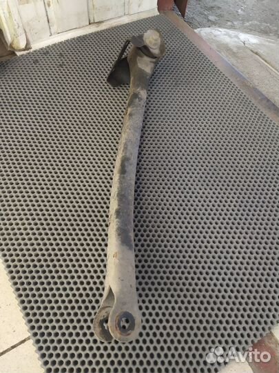 Тяга/рычаг продольный задний правый Subaru