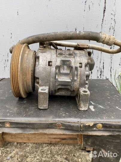 Помпа кондиционера Nissan Almera N15
