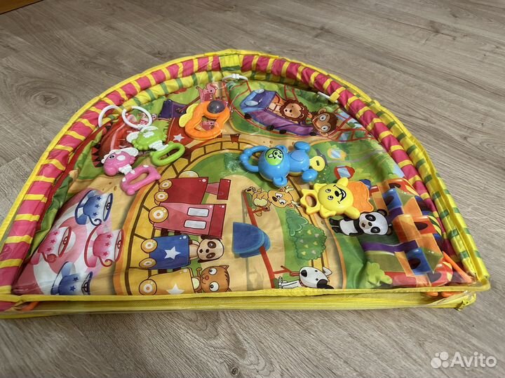 Развивающий коврик