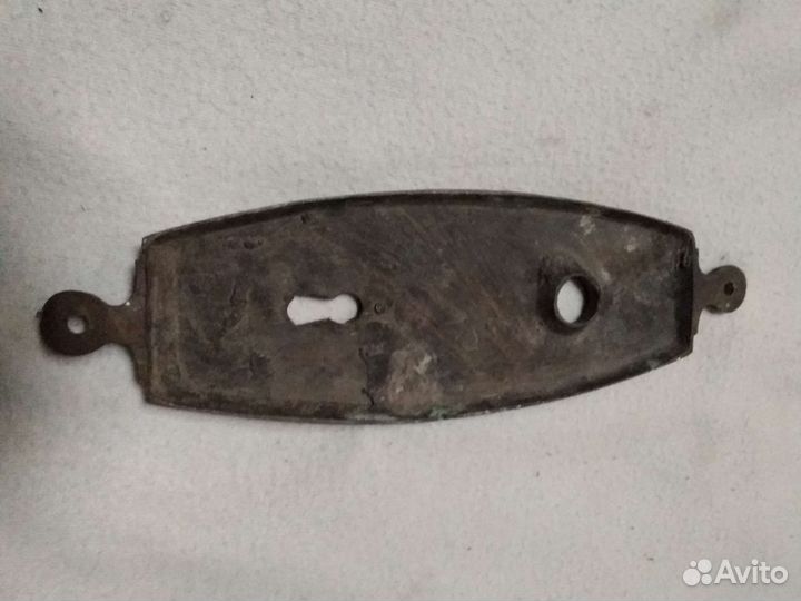 Старинная накладка для замка