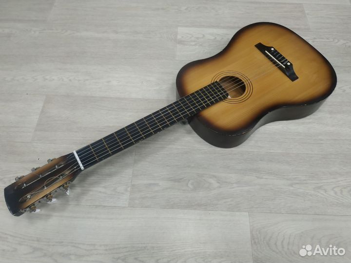 Классическая гитара Амистар