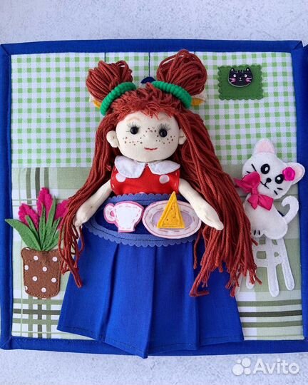 Домик кукольный