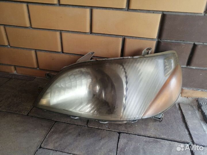 Продам фары на Toyota echo и Toyota caldina